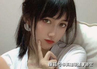 女的跳舞吃瓜后续,女性舞蹈与欢乐时光的完美融合